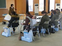 １年担任より学校生活の説明